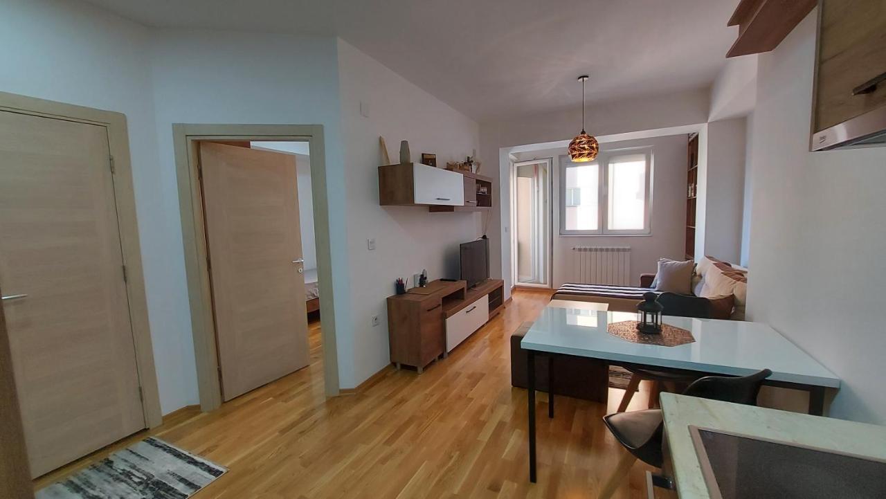 New Home In Скоп'є Екстер'єр фото