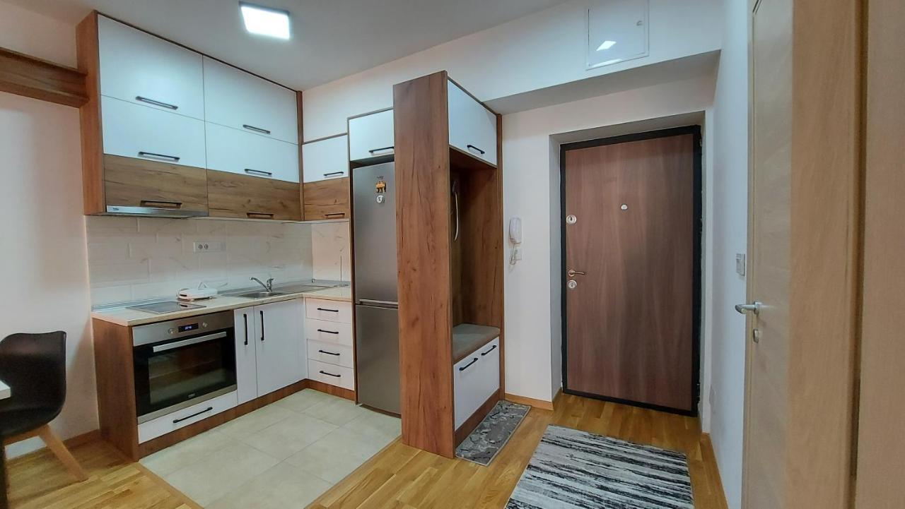 New Home In Скоп'є Екстер'єр фото
